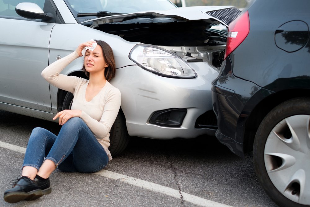 San Diego attorney discussing car insurance claim with client